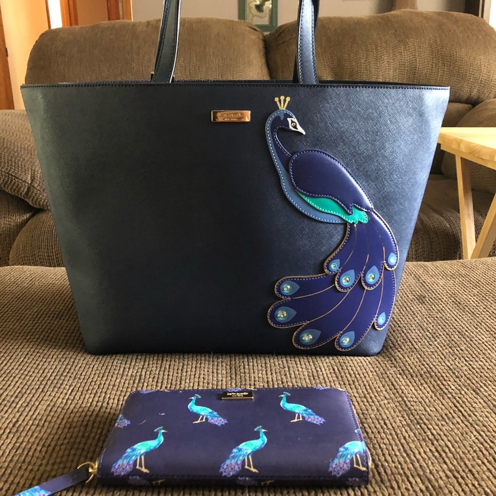 Kate spade tote with matching wallet
